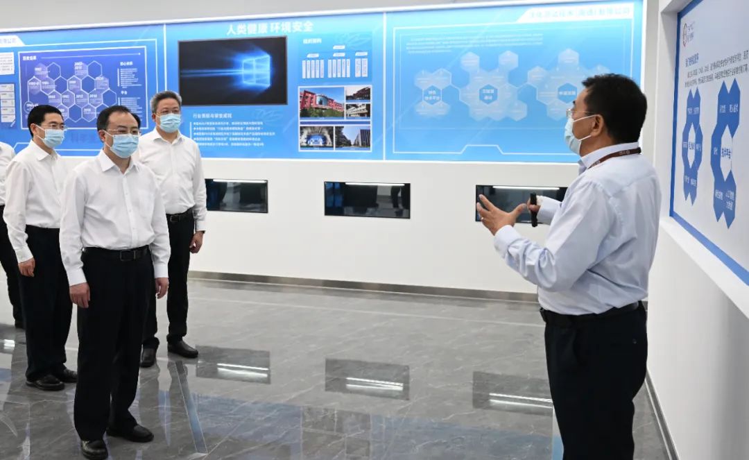 1662532279109609.jpg 640.jpg